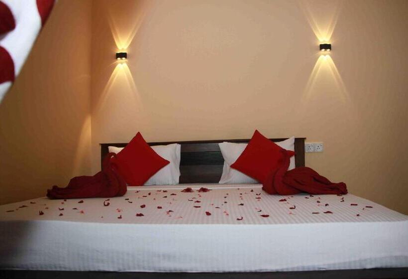 پانسیون Wijesiri Family Guest House