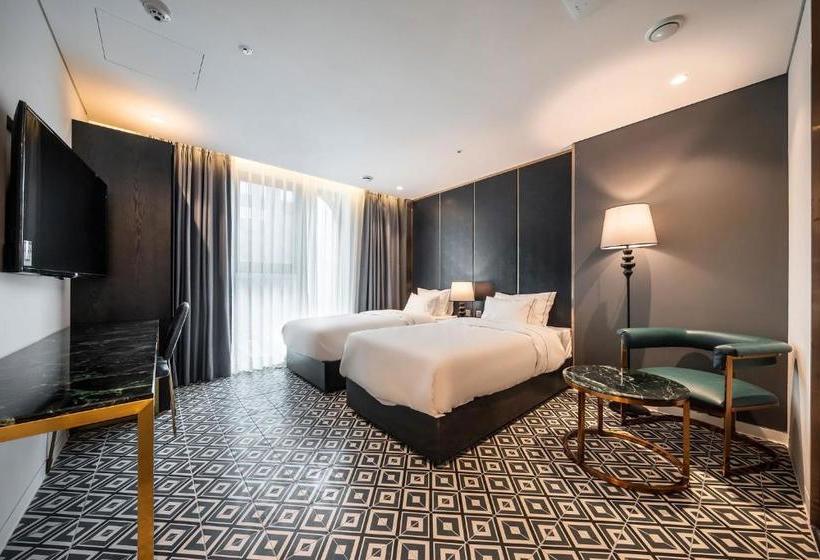 Hotel The Castle Jamsil Sene