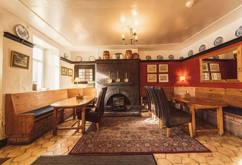هتل Tyn Y Coed Inn
