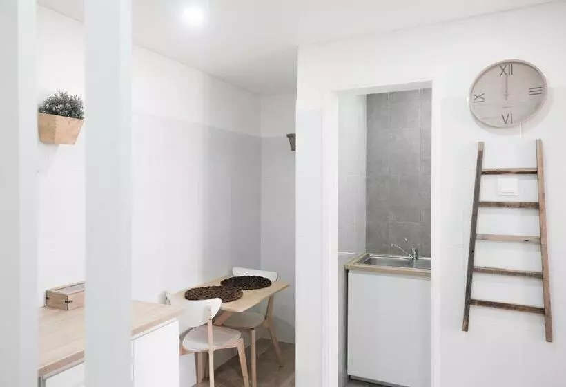 پانسیون 4u Lisbon Suites & Guesthouse Vii Airport