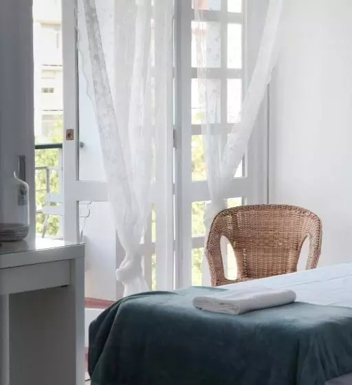 پانسیون 4u Lisbon Suites & Guesthouse Vii Airport