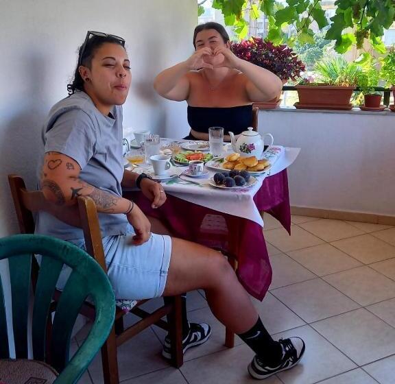 پانسیون Guesthousemantho