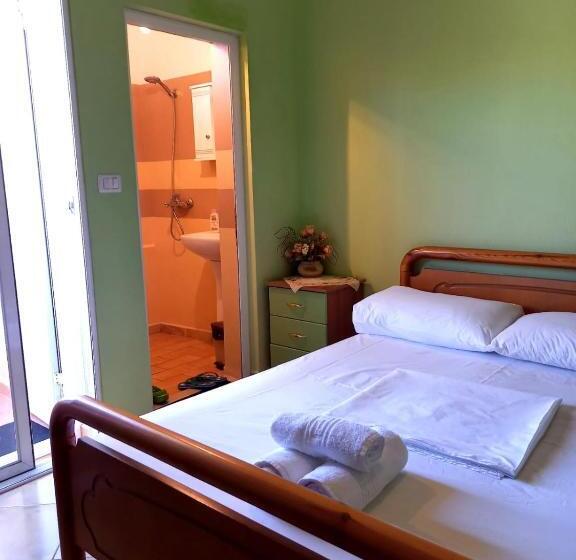 پانسیون Guesthousemantho