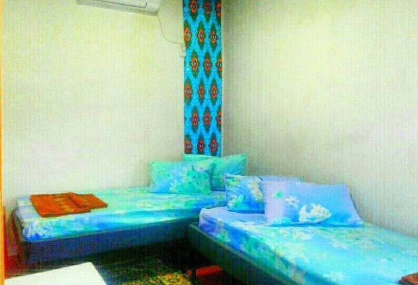 פנסיון History Guest House