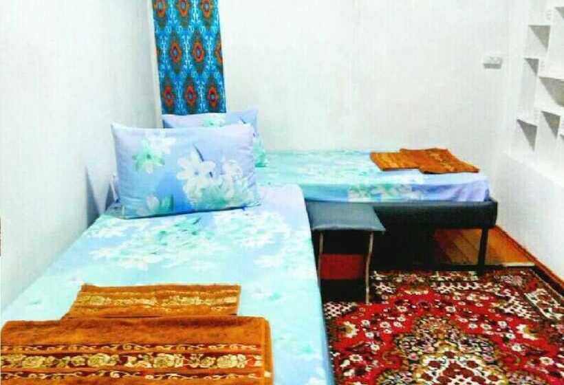 פנסיון History Guest House