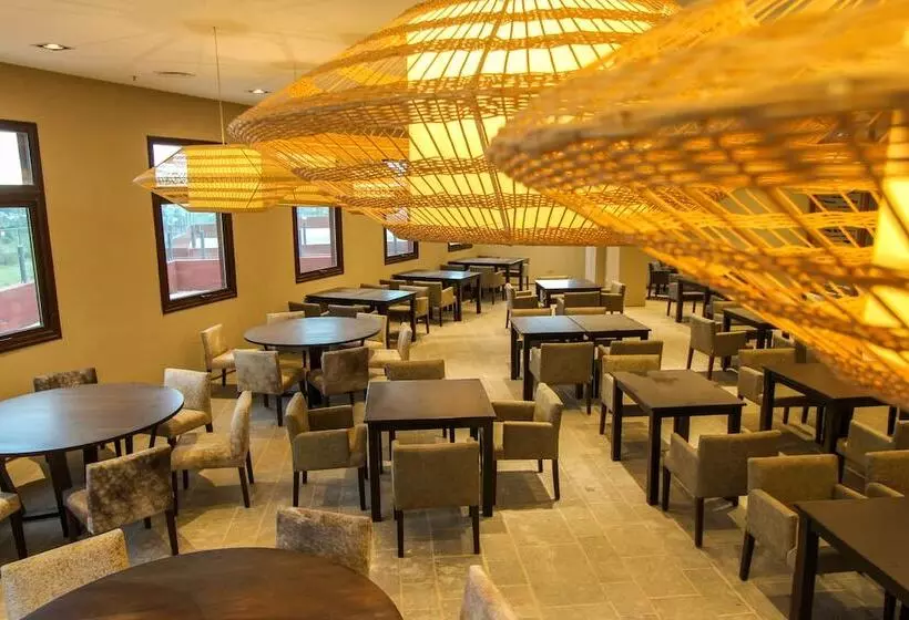 Hotelli Pueblo Nativo Resort Golf & Spa