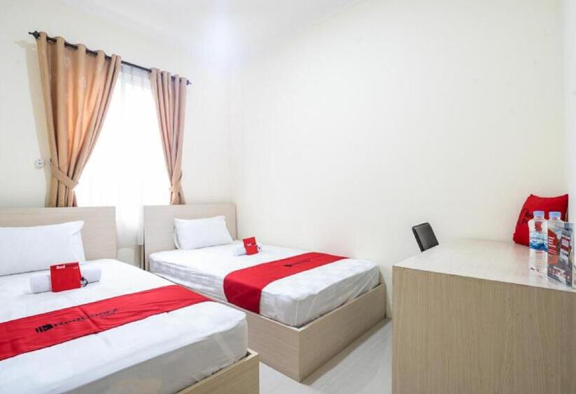 Pensjonat Reddoorz Plus Near Siloam Karawaci