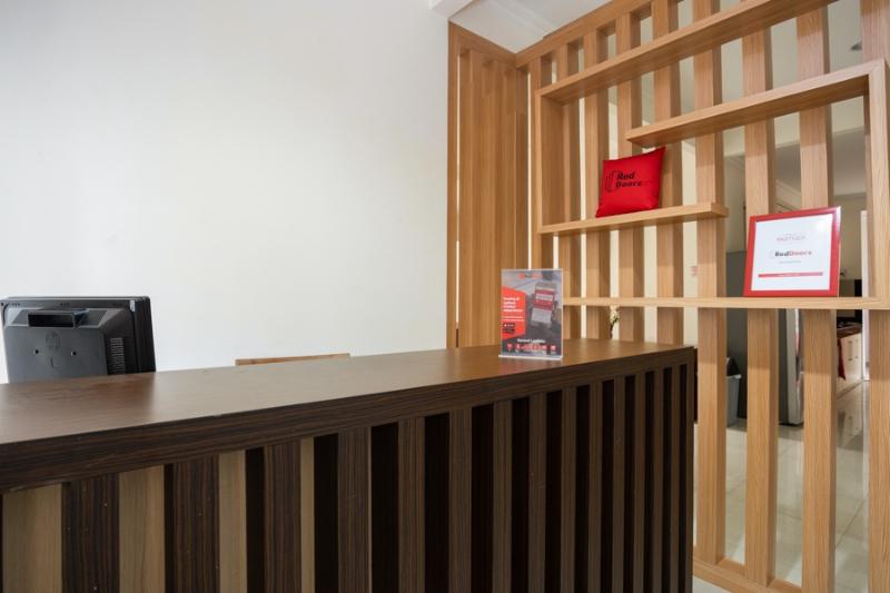 Pensjonat Reddoorz Plus Near Siloam Karawaci