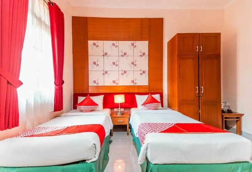 Graha Technopark Hotel By Oyo Rooms
