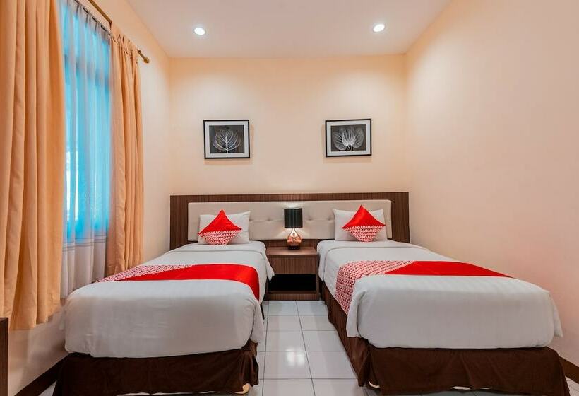 Graha Technopark Hotel By Oyo Rooms