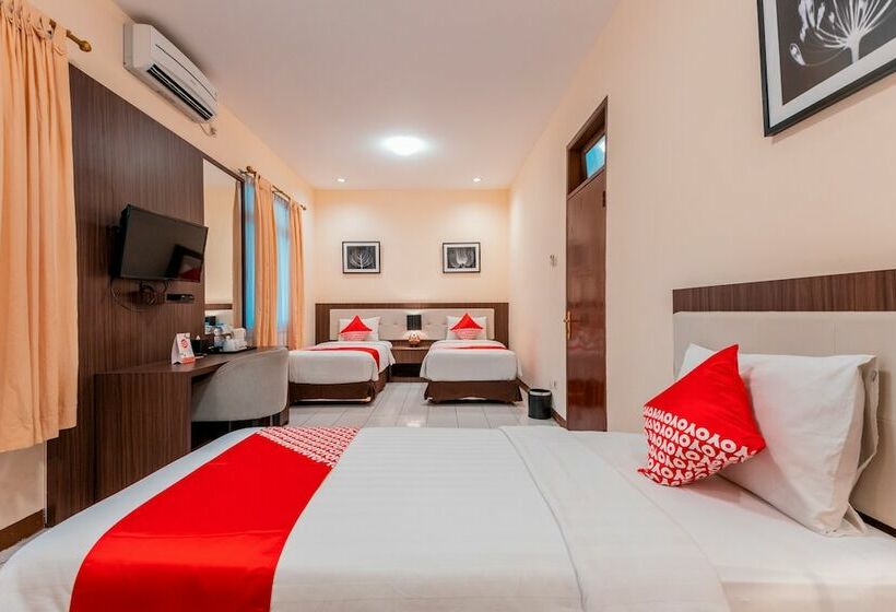 Graha Technopark Hotel By Oyo Rooms