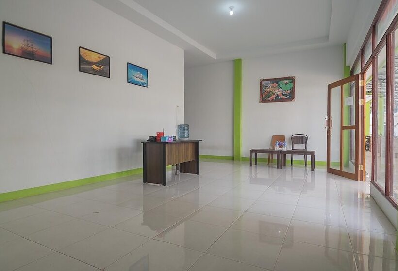 호텔 Reddoorz Near Rs Harapan Bersama