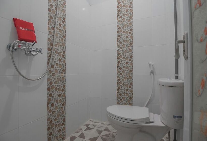 호텔 Reddoorz Near Rs Harapan Bersama