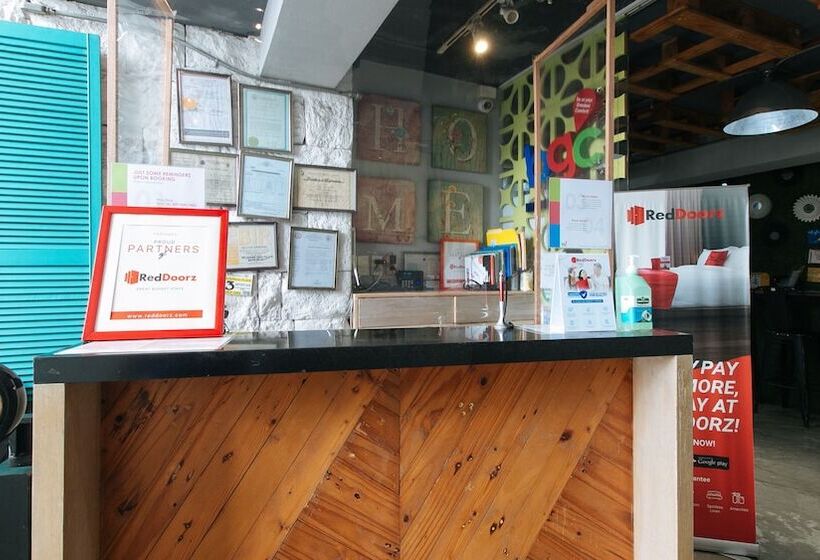 فندق Reddoorz Plus Near St Lukes Bgc