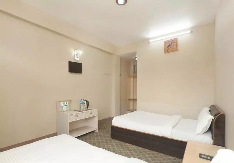 Hotel Ugrachandi By Oyo Rooms