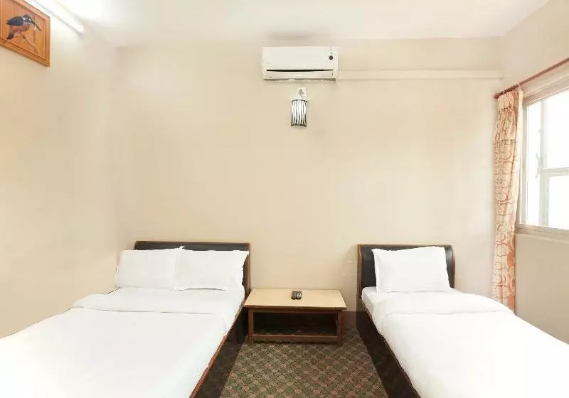 Hotel Ugrachandi By Oyo Rooms