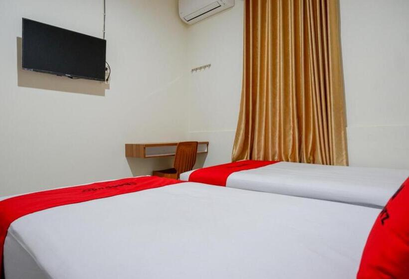 بنسيون Reddoorz Near Living Plaza Purwokerto
