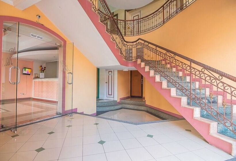 פנסיון Reddoorz Near Setrasari Mall 2