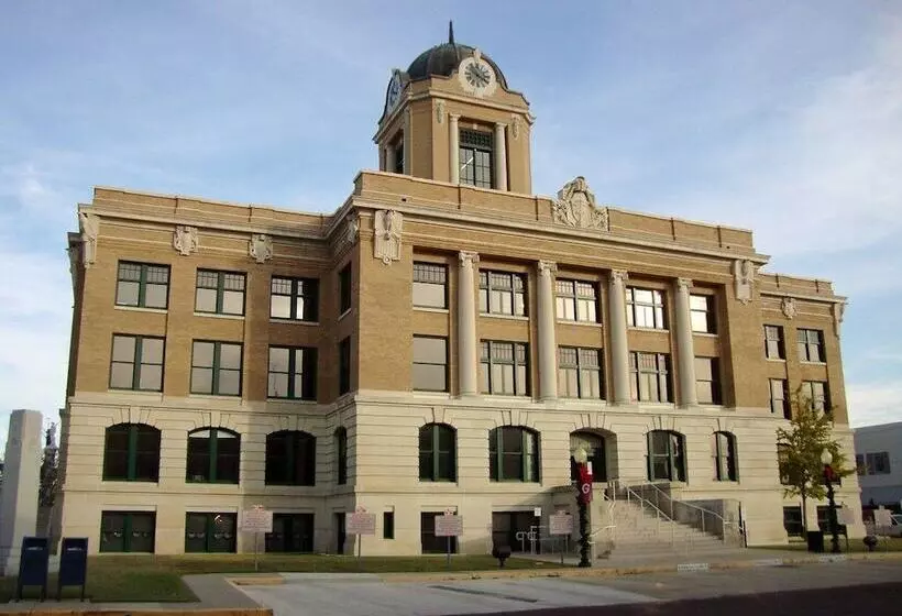 The Lancaster Manor Bed And Breakfast