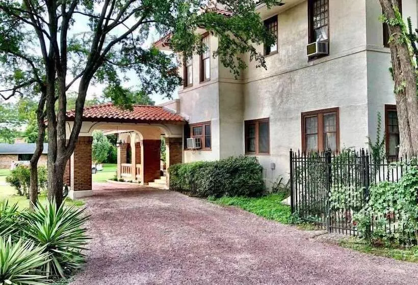 The Lancaster Manor Bed And Breakfast