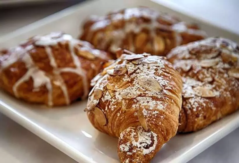 Best Western Ocean Sands Beach Resort