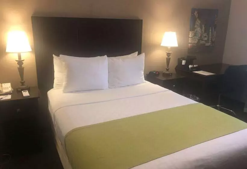 Отель Best Western Fort Lee