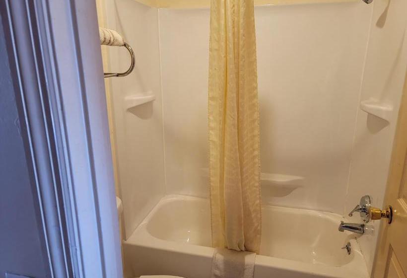 فندق Mcminnville Inn