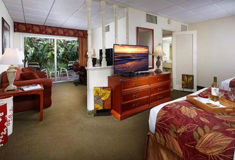 هتل Best Western Naples Inn & Suites