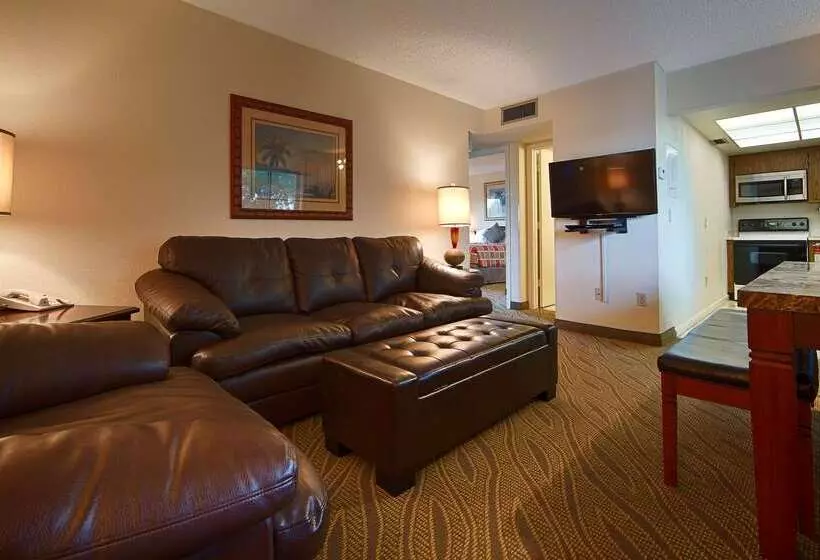 هتل Best Western Naples Inn & Suites