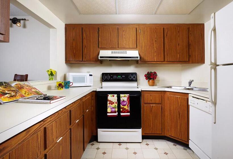 فندق Best Western Naples Inn & Suites