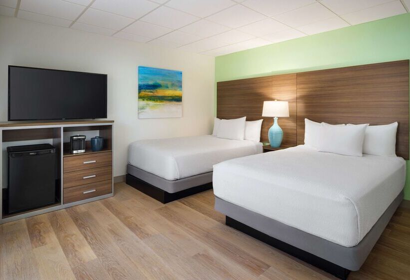 فندق Best Western Naples Inn & Suites