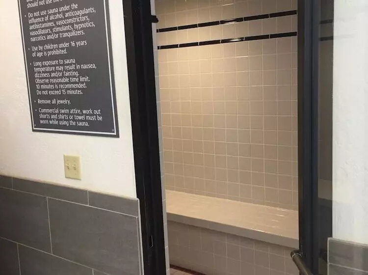 هتل Best Western Plus Great Northern Inn