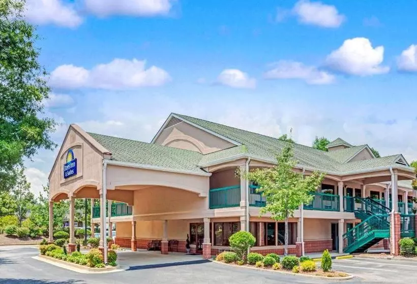 酒店 Days Inn & Suites By Wyndham Peachtree City