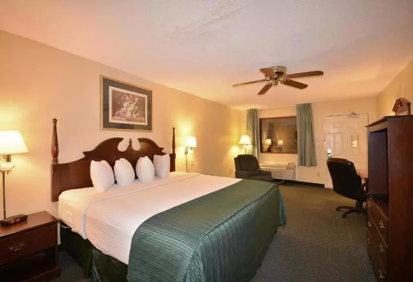 酒店 Days Inn & Suites By Wyndham Peachtree City