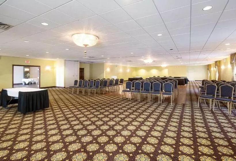 Exton Hotel And Conference Center