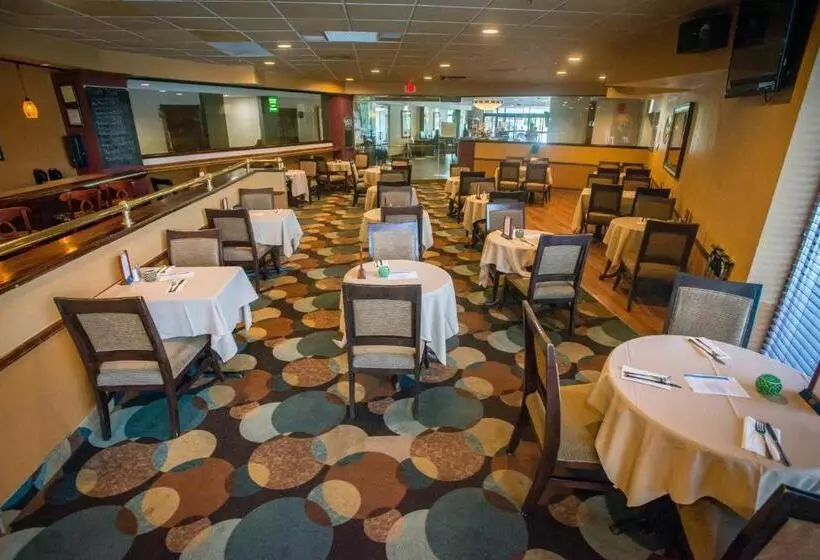 Exton Hotel And Conference Center