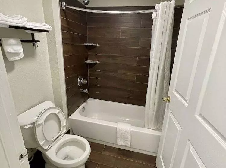 酒店 Key West Inn Roanoke