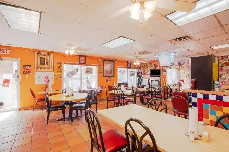 בית מלון כפרי O Grand Inn Channelview I10