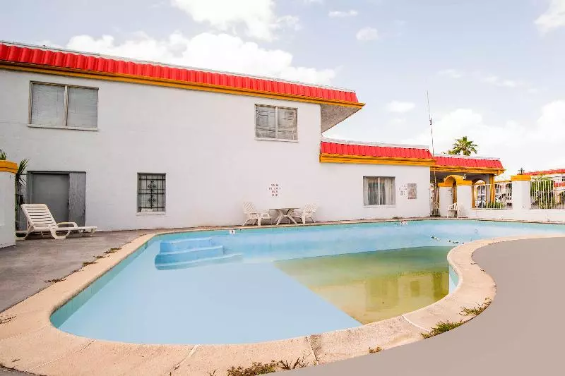 בית מלון כפרי O Grand Inn Channelview I10