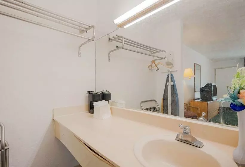 בית מלון כפרי O Grand Inn Channelview I10