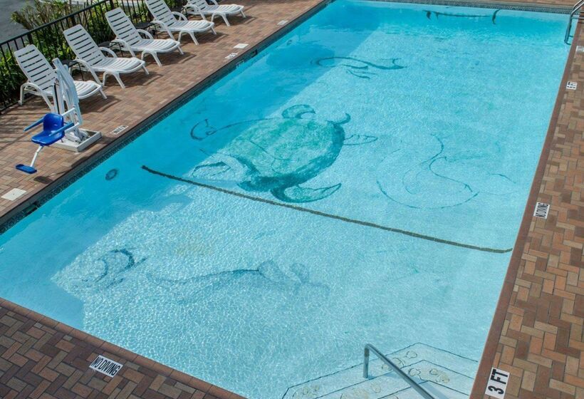 호텔 Quality Inn Near Manatee Springs State Park