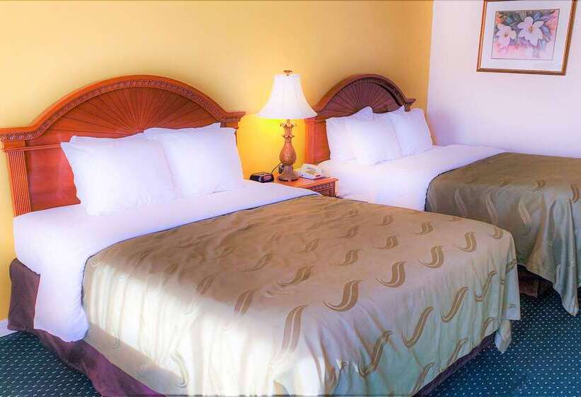 호텔 Quality Inn Near Manatee Springs State Park