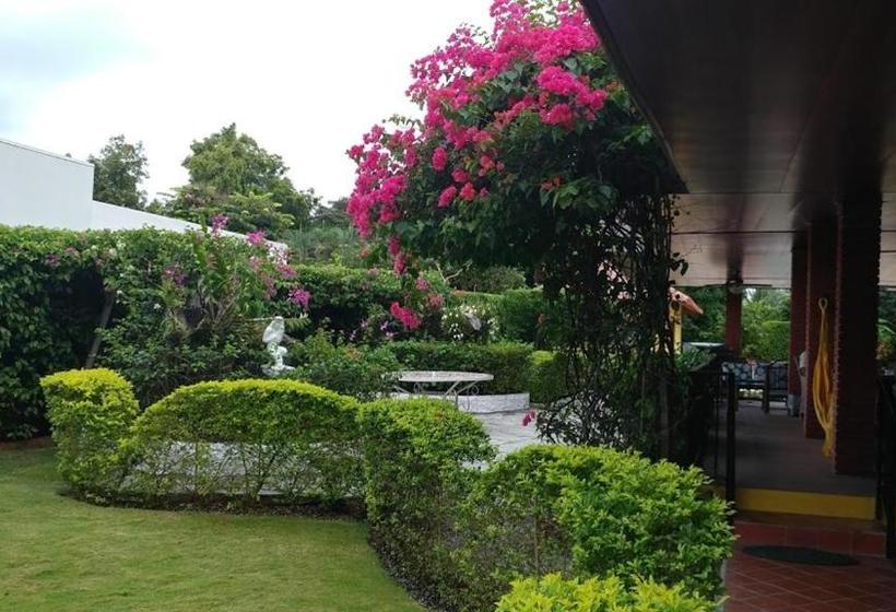 Casa De Los Suenos B&b Coronado Panama