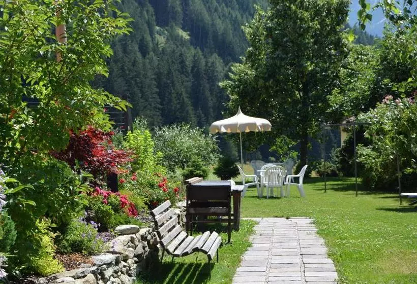 Hotelli Frida Am Wald