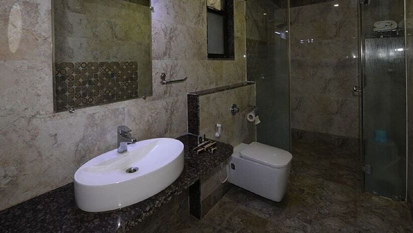 호텔 Nanda Comfort Inn