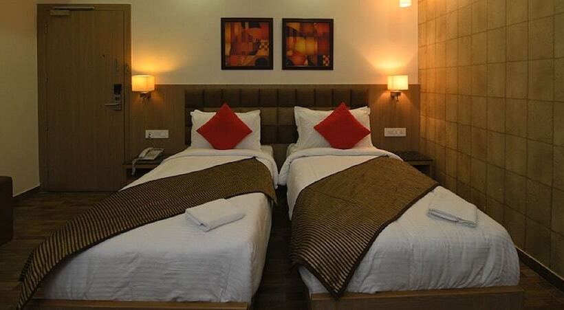 호텔 Nanda Comfort Inn