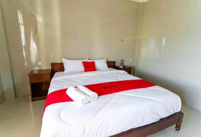 Hotelli Reddoorz Near Parangtritis Beach