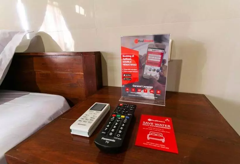 Hotelli Reddoorz Near Parangtritis Beach