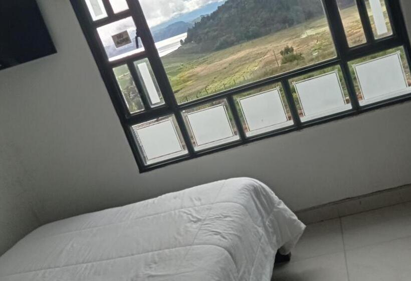 ホテル Refugio Turistico & Restaurante Dylam