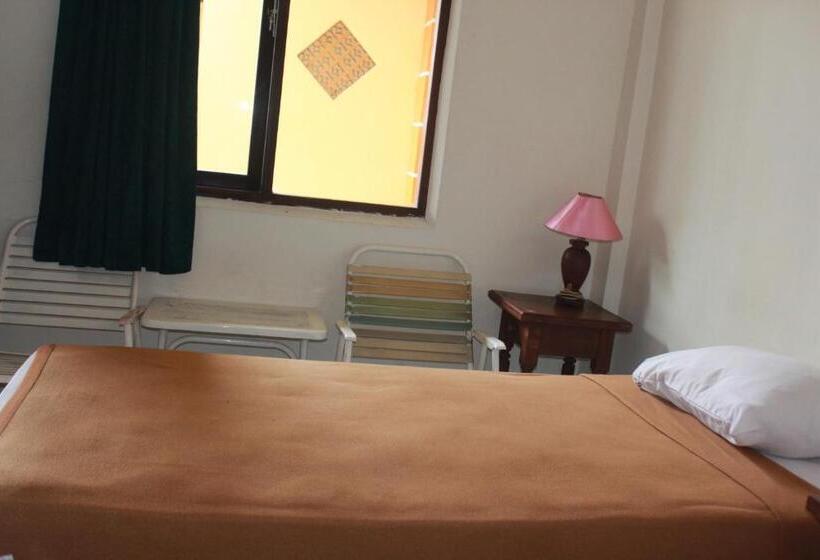 בית מלון כפרי Ronggolawe